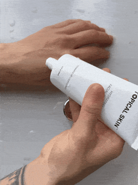 TOPICAL SKIN Hydrating Cleanser application