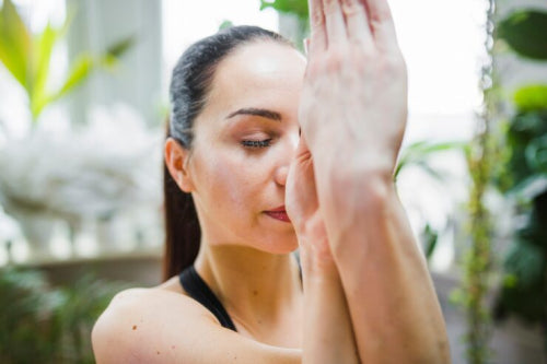 How to Protect Skin From Environmental Damage