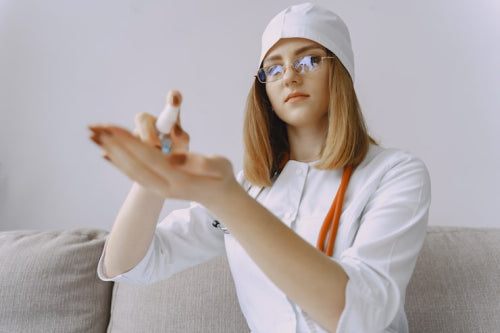 What to Look for in a Medical-Grade Moisturizer