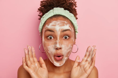 Ceramide Cleanser vs Traditional Cleanser: What Changes for the Skin Barrier?