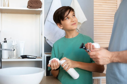 What Dermatologists Look for in Daily Moisturizers
