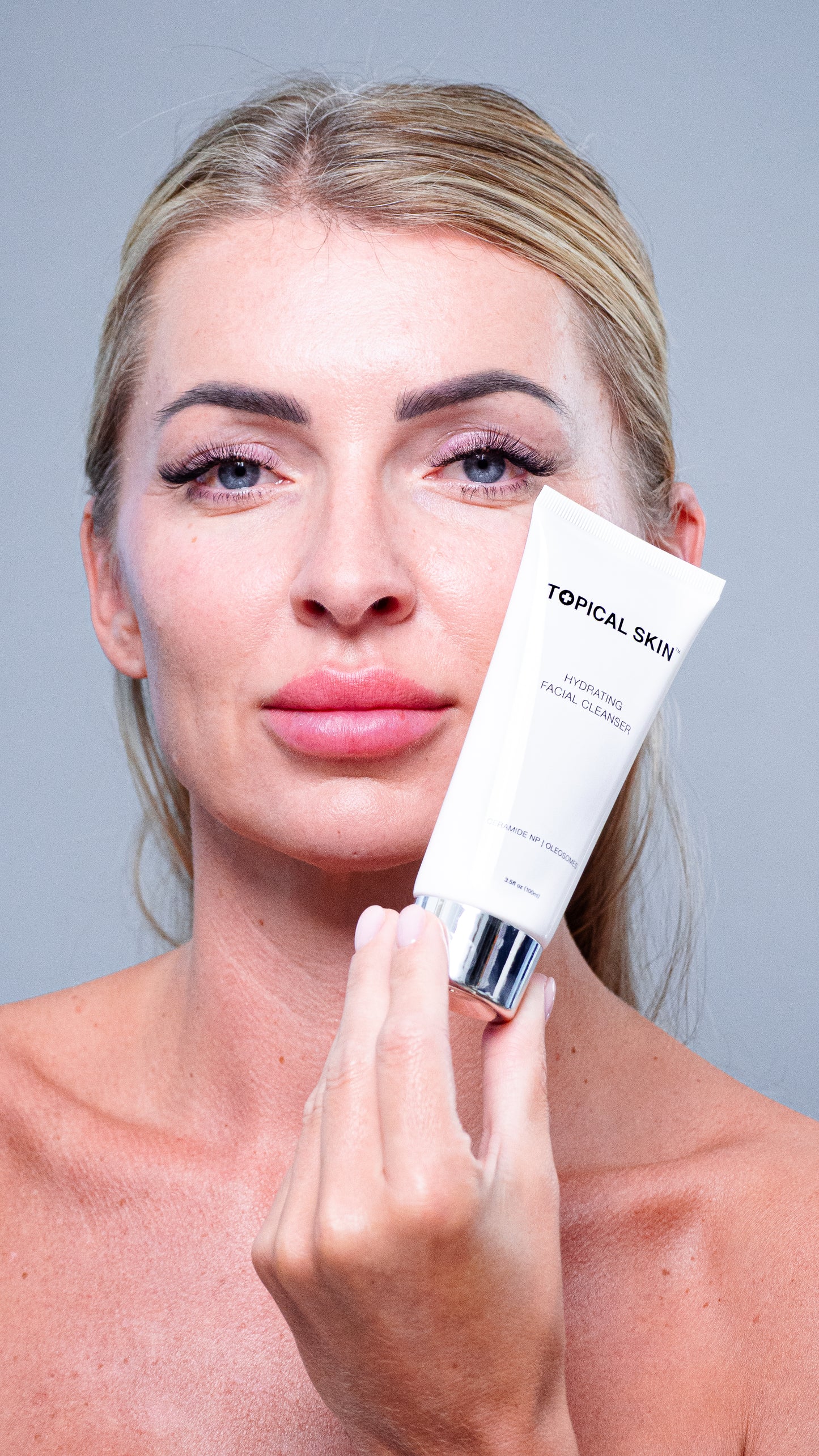 Hydrating Facial Cleanser with Oleosomes